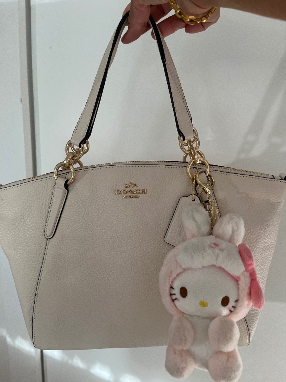 Coach shoulder tote light cream